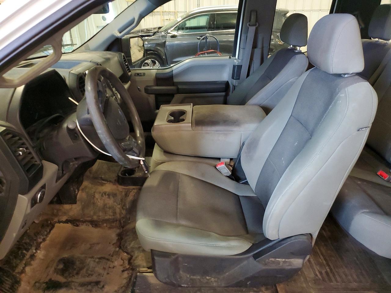 2018 Ford F150 Super Cab - Фото 7