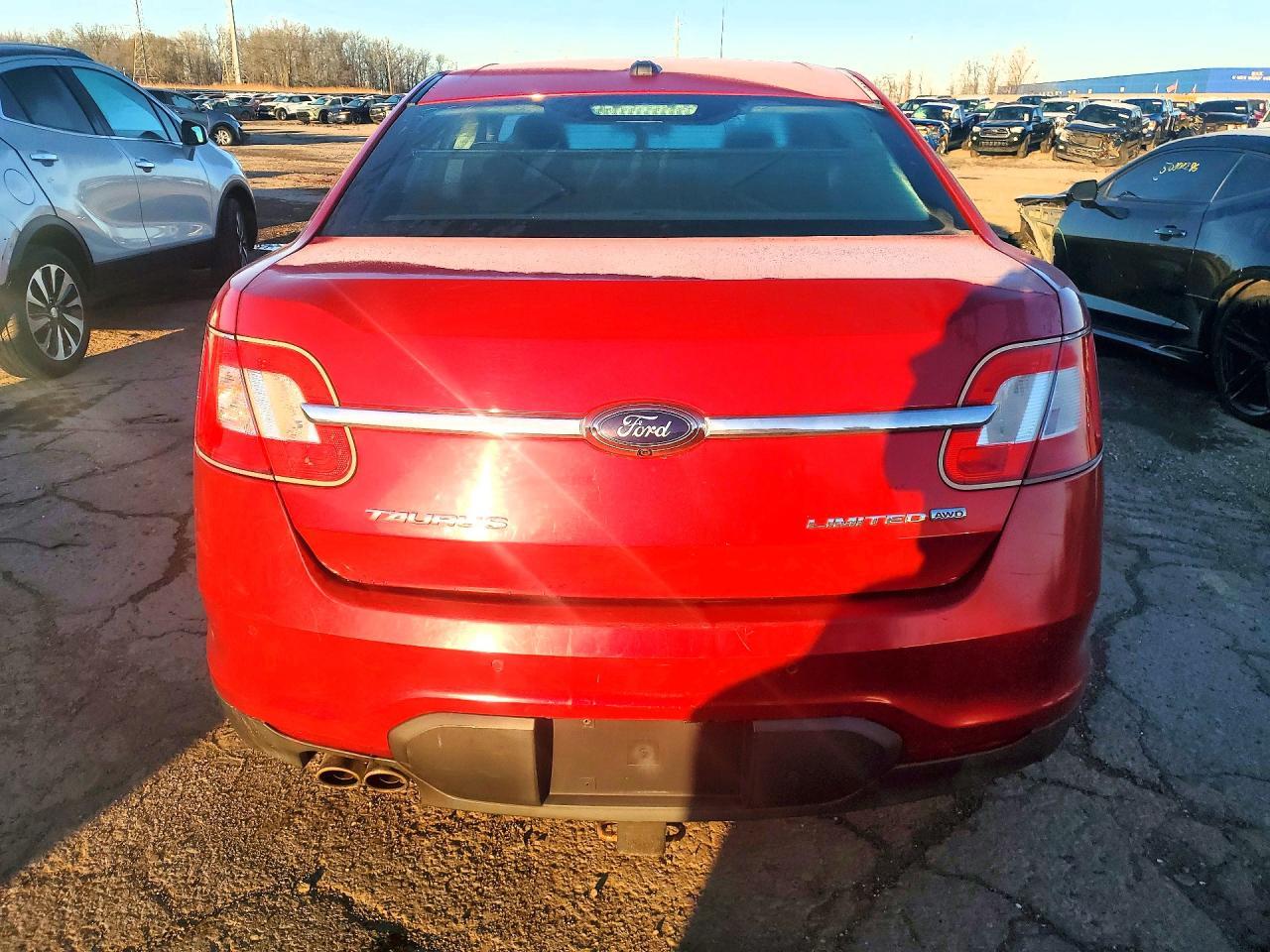 2011 Ford Taurus Limited - Фото 6