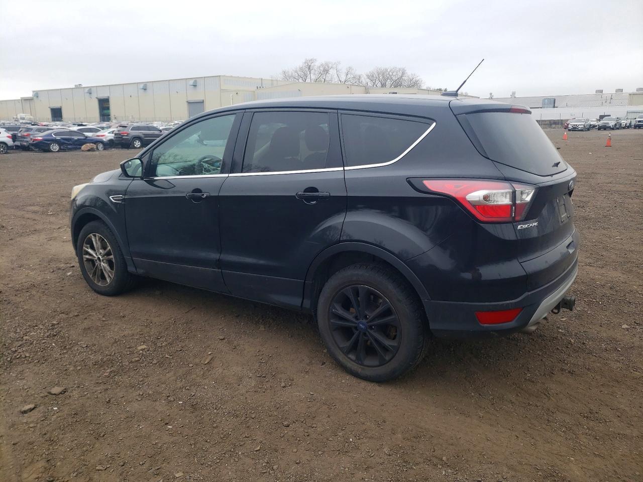 2017 Ford Escape Se - Фото 2