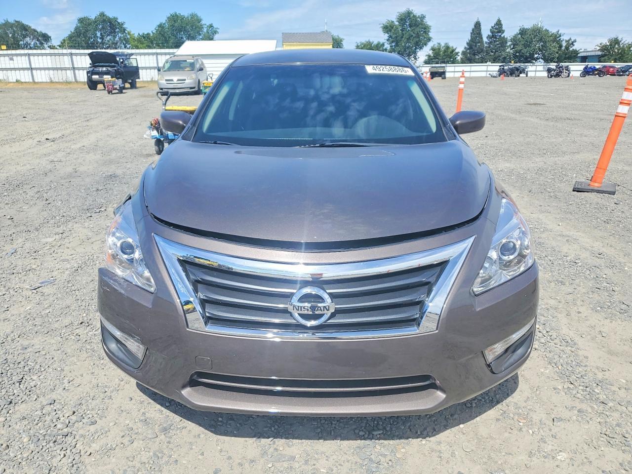 2015 Nissan Altima 2.5 S - Image 5