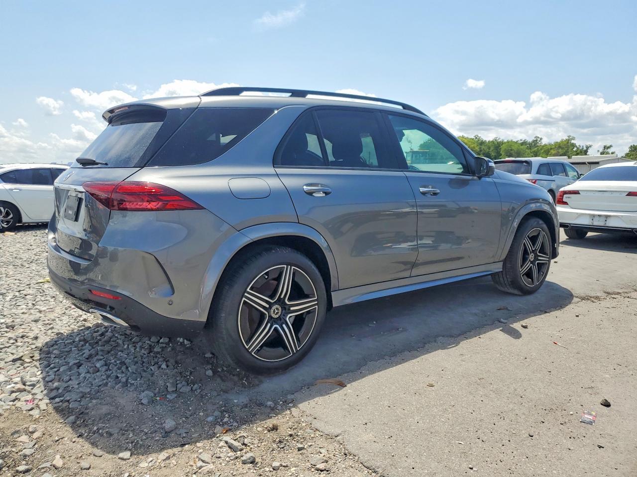 2025 Mercedes-Benz Gle 350 - Image 3