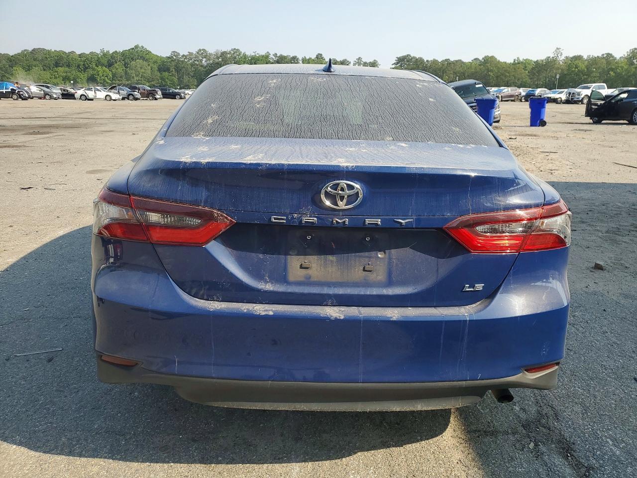 2023 Toyota Camry Le - Фото 6