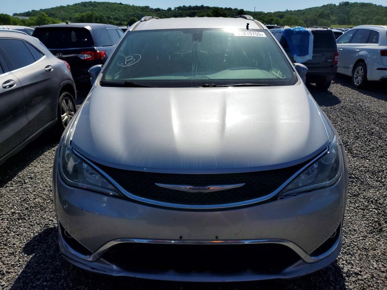 2020 Chrysler Pacifica Touring L - Image 5