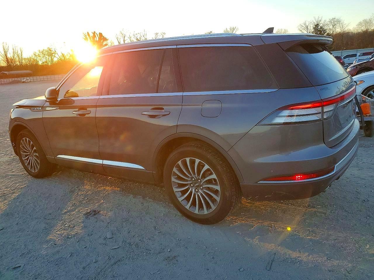 2021 Lincoln Aviator Reserve - Фото 2