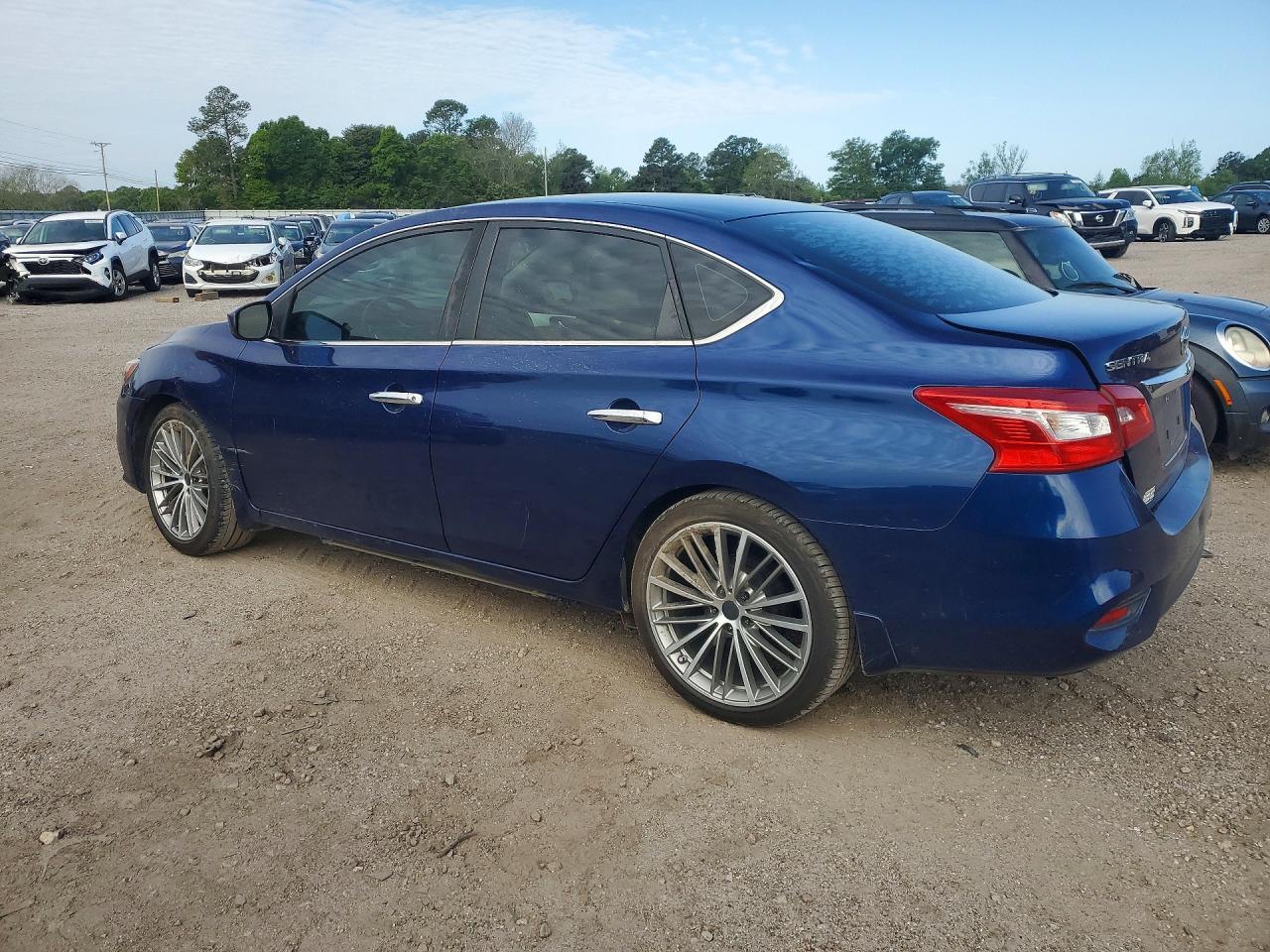 2017 Nissan Sentra S - Фото 2
