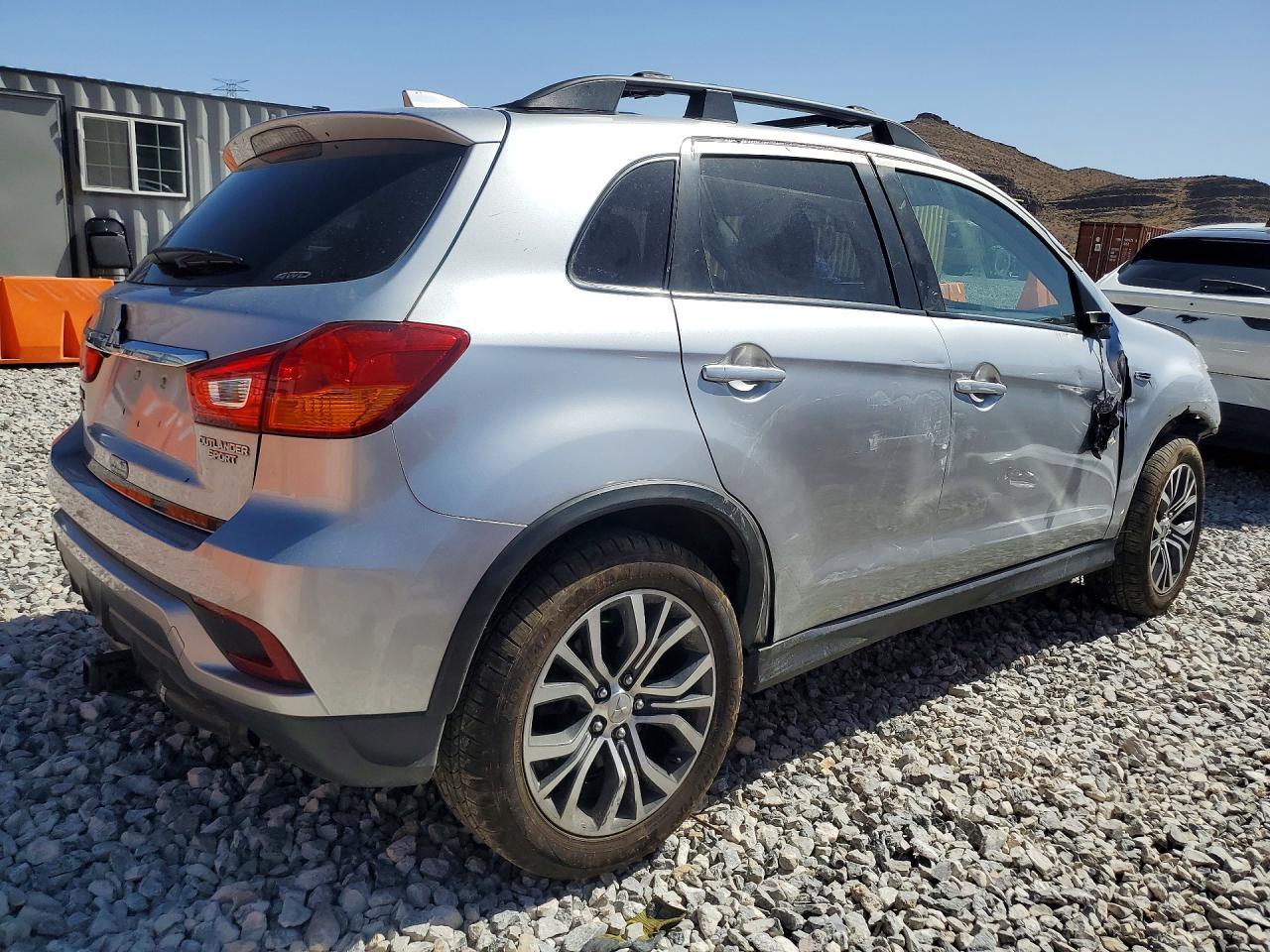 2019 Mitsubishi Outlander Sport Es - Фото 3