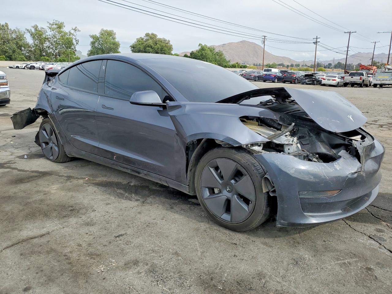 2023 Tesla Model 3 - Image 4