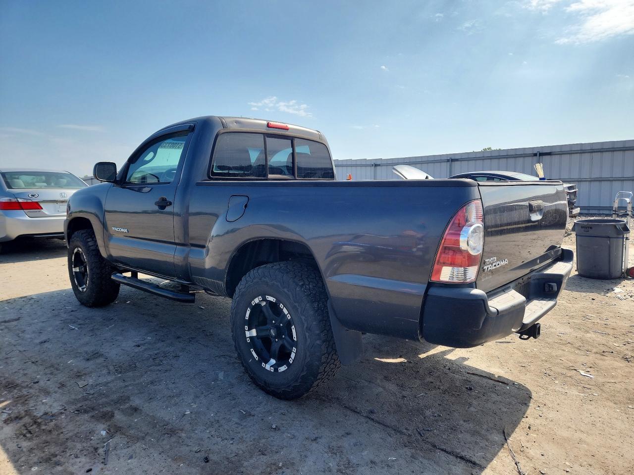 2009 Toyota Tacoma - Image 2