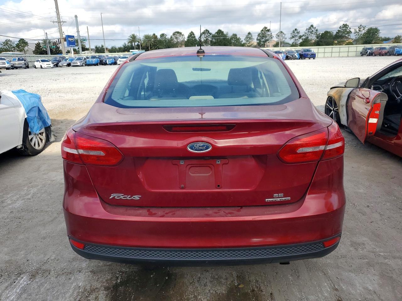2016 Ford Focus Se - Фото 6