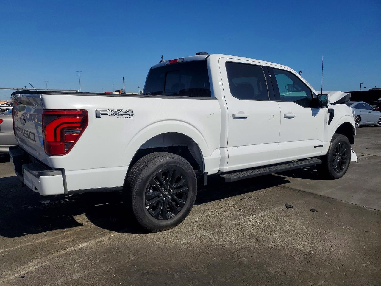 2025 Ford F150 Lariat - Фото 3