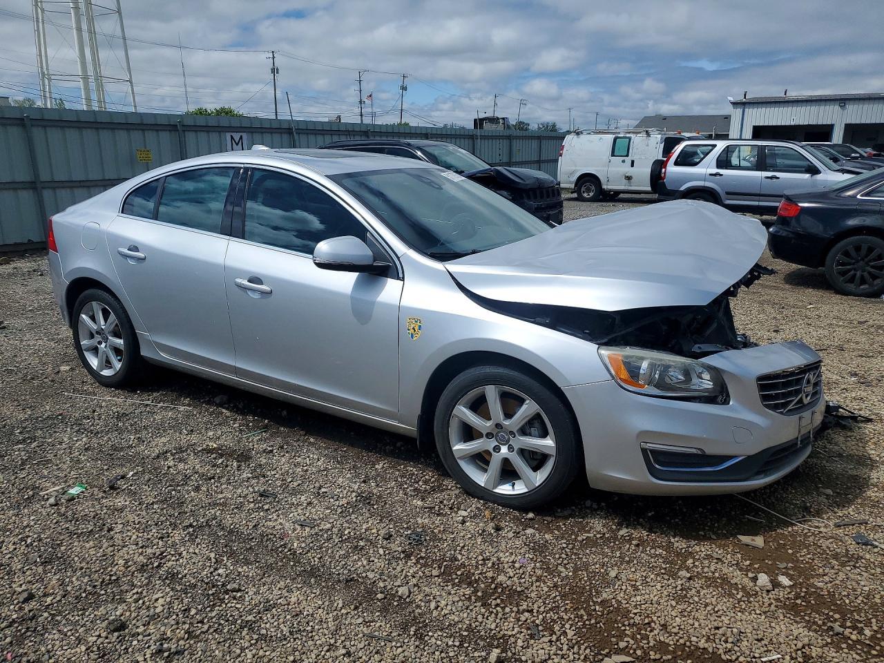 2016 Volvo S60 Premier - Image 4