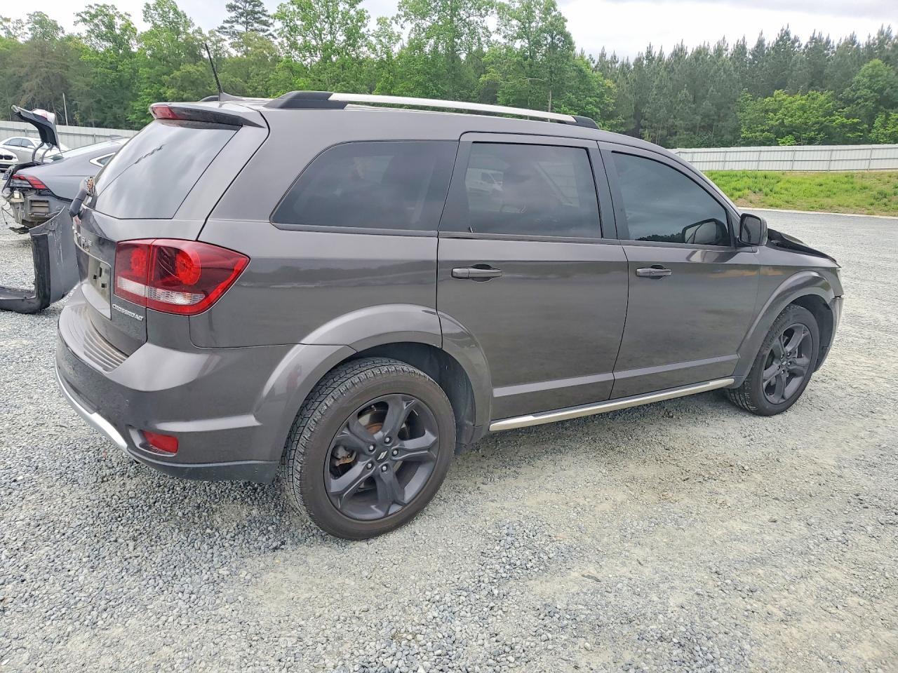 2020 Dodge Journey Crossroad - Фото 3