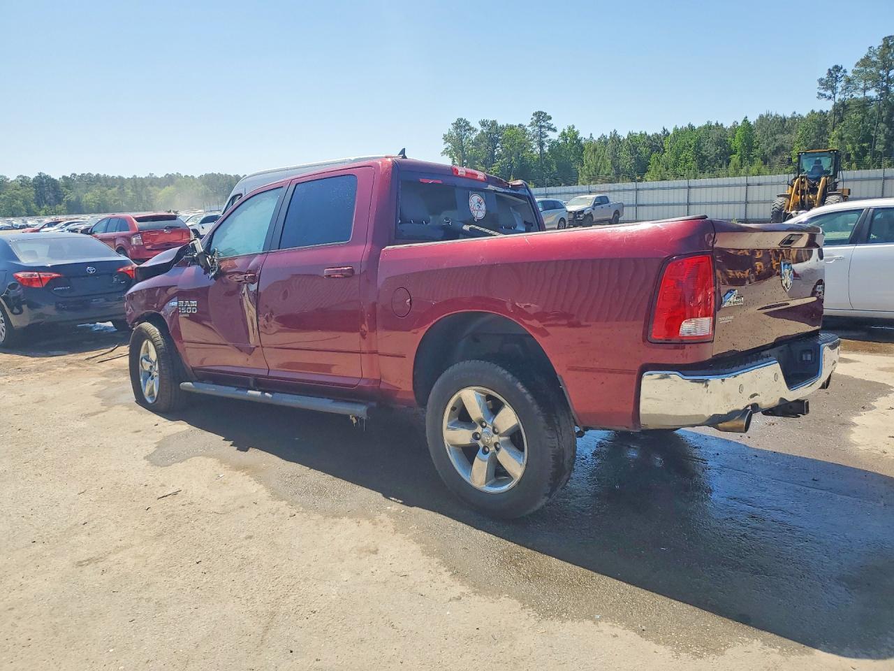 2019 Ram 1500 Classic Slt - Image 2