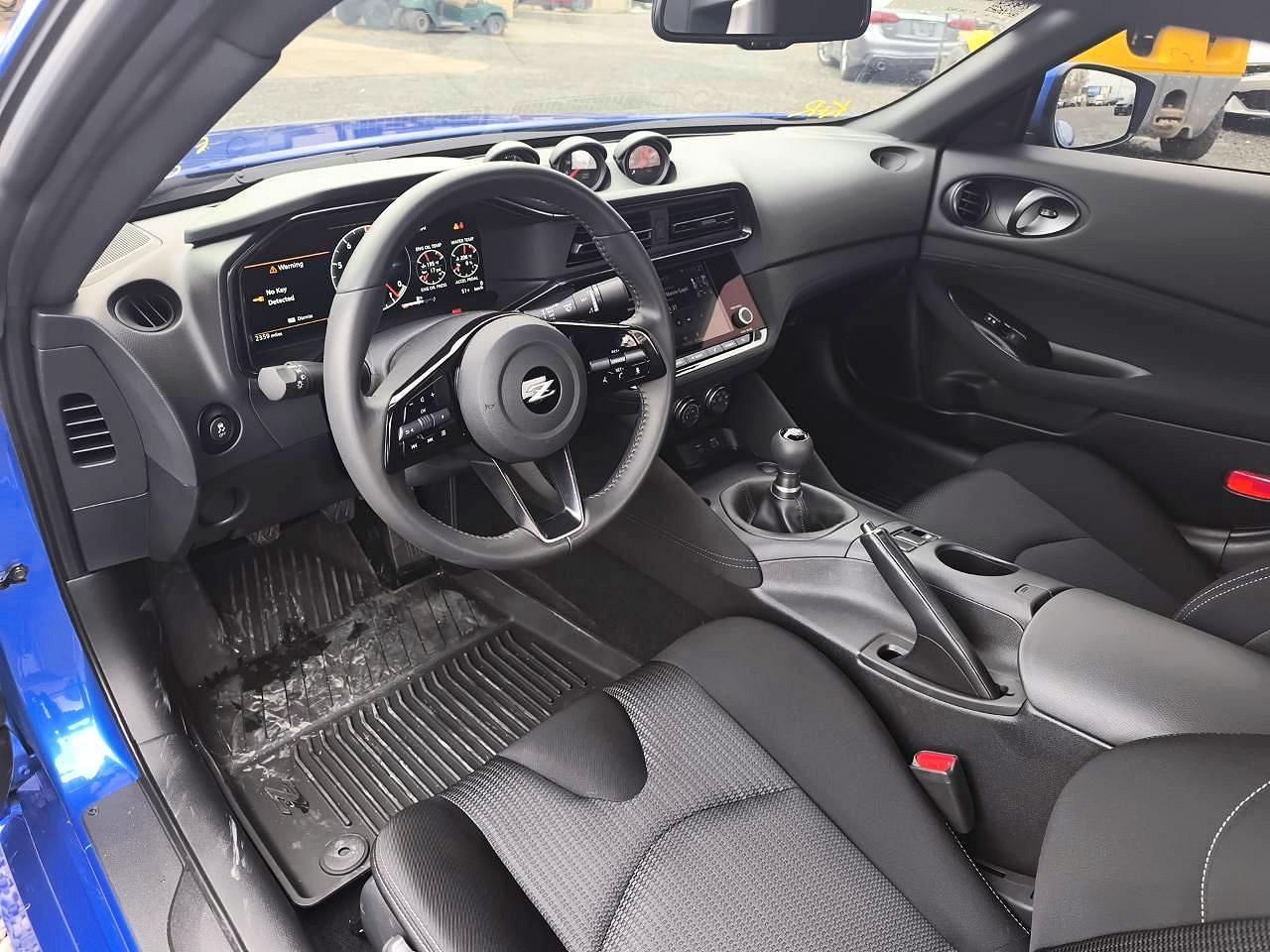 2025 Nissan Z Sport - Фото 7