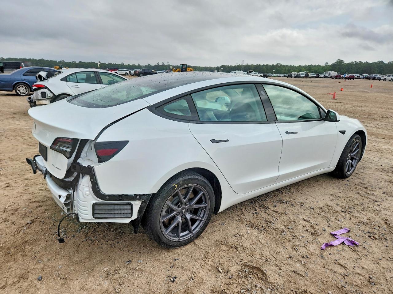 2022 Tesla Mdl 3 - Фото 3
