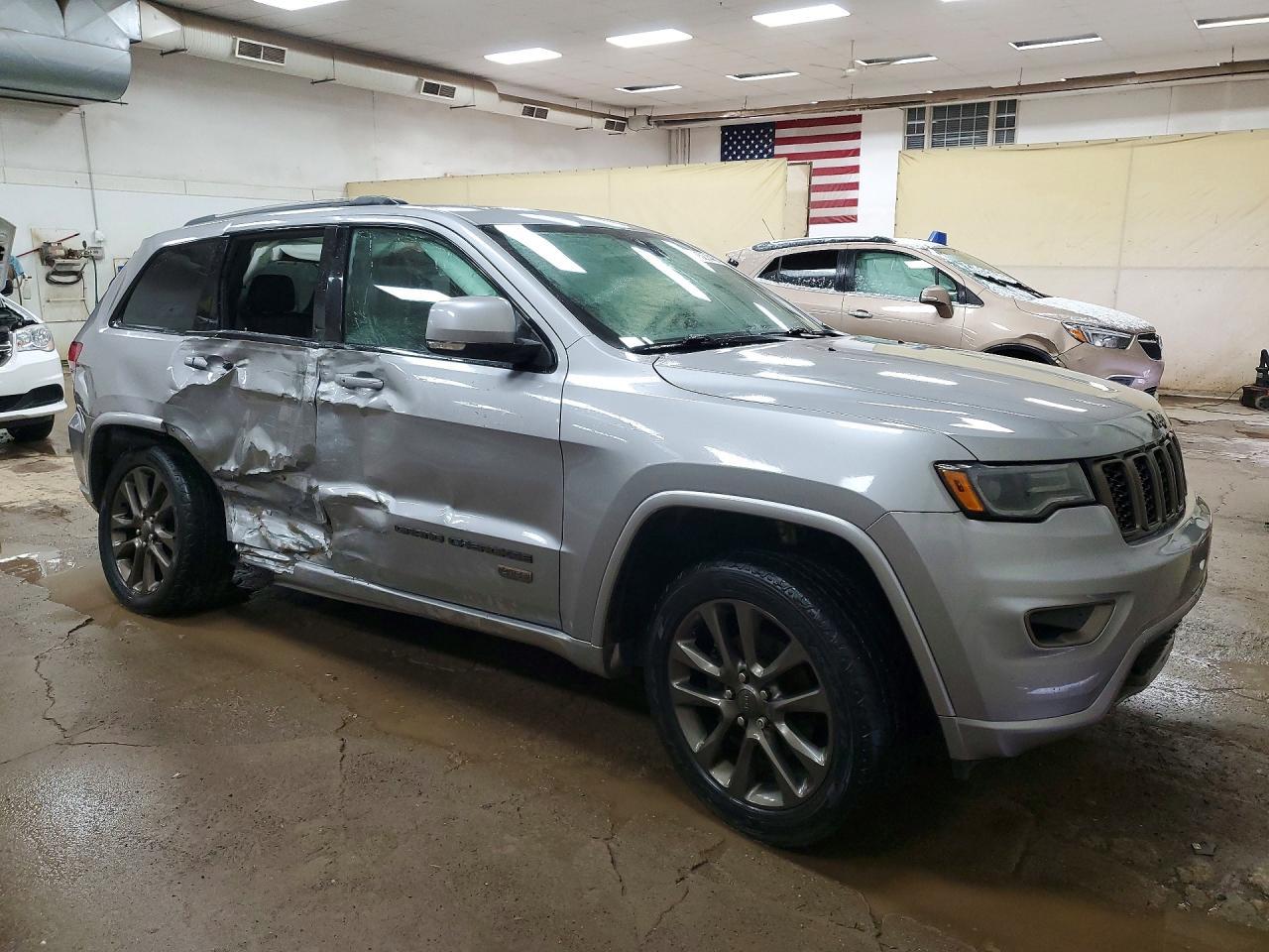 2017 Jeep Grand Cherokee Limited - Фото 4