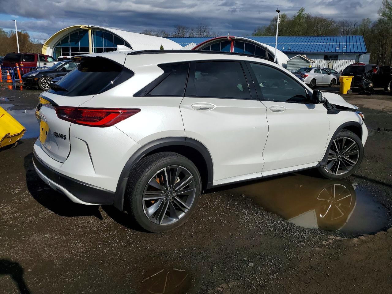 2025 Infiniti Qx50 Sport - Image 3