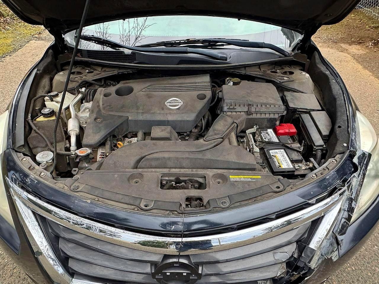 2015 Nissan Altima 2.5 S - Фото 7