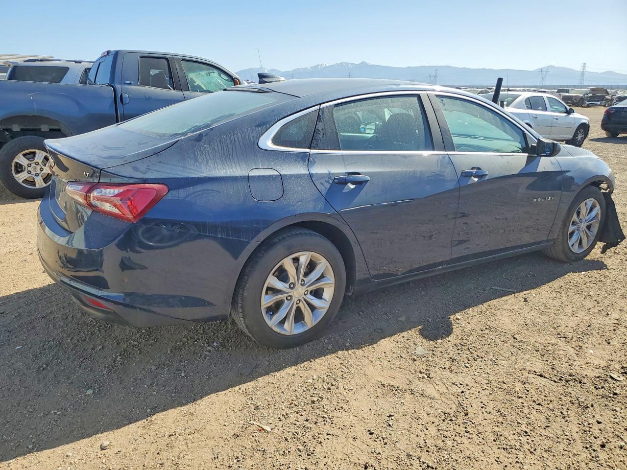 2020 Chevrolet Malibu Lt - Image 3
