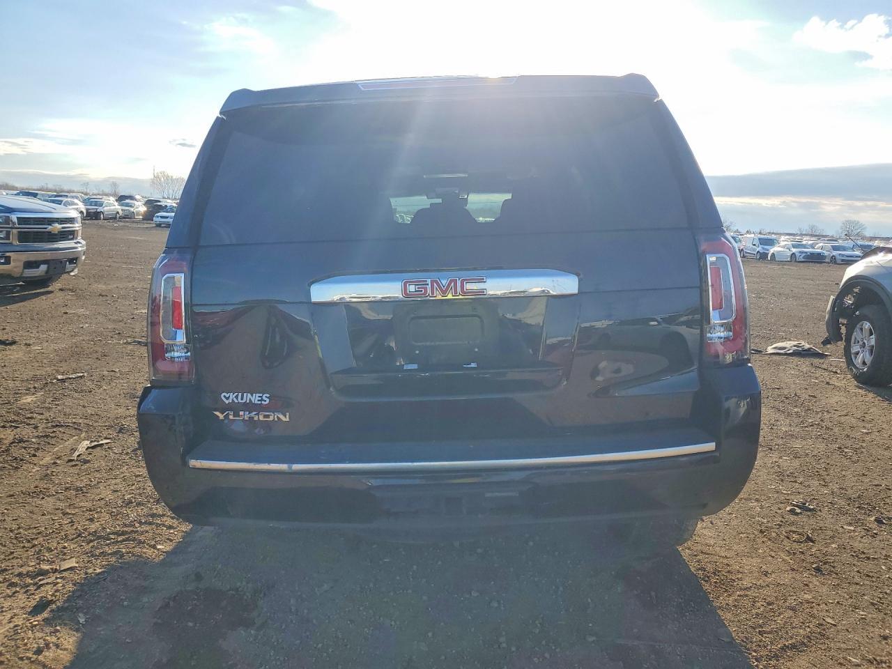 2015 GMC Yukon Slt - Image 6