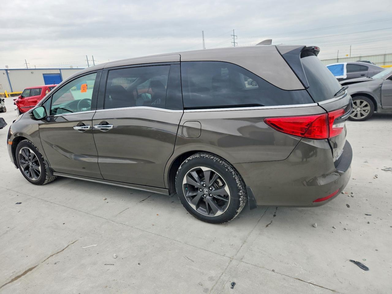 2023 Honda Odyssey Elite - Фото 2