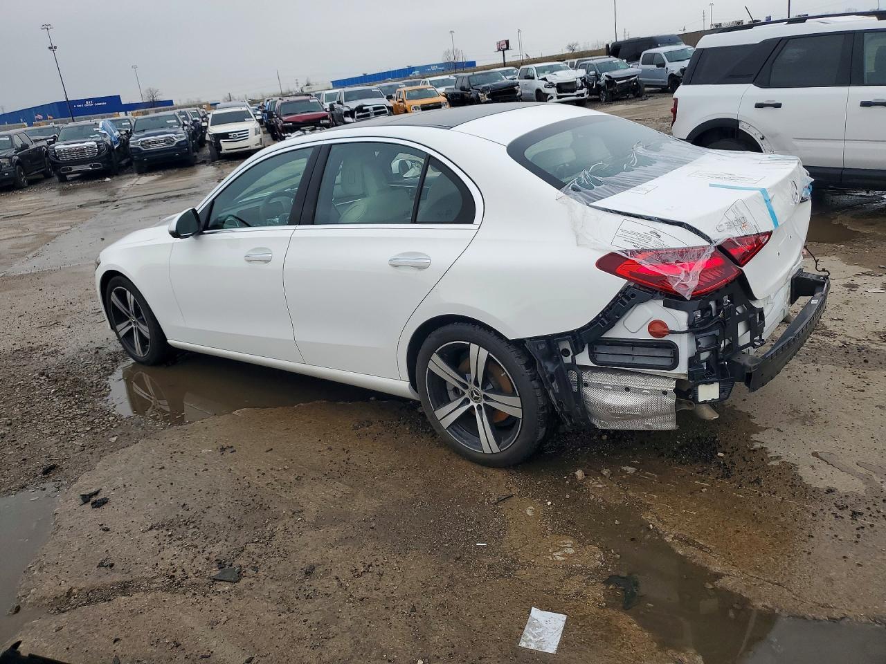 2024 Mercedes-Benz C 300 4Matic - Фото 2
