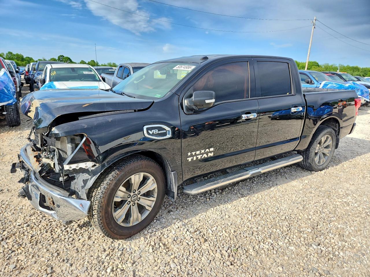 2017 Nissan Titan Sv