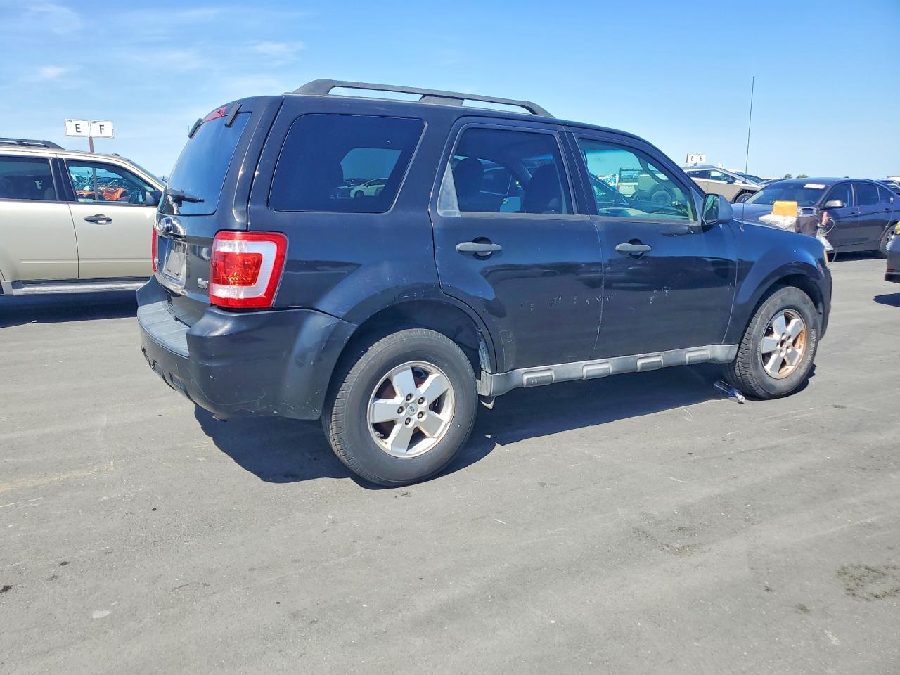2011 Ford Escape Xlt - Фото 3