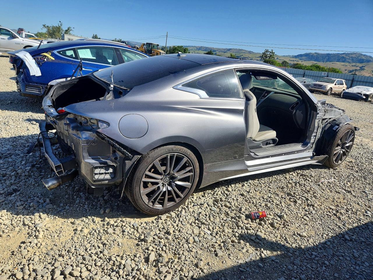 2018 Infiniti Q60 3.0T Luxe - Image 3