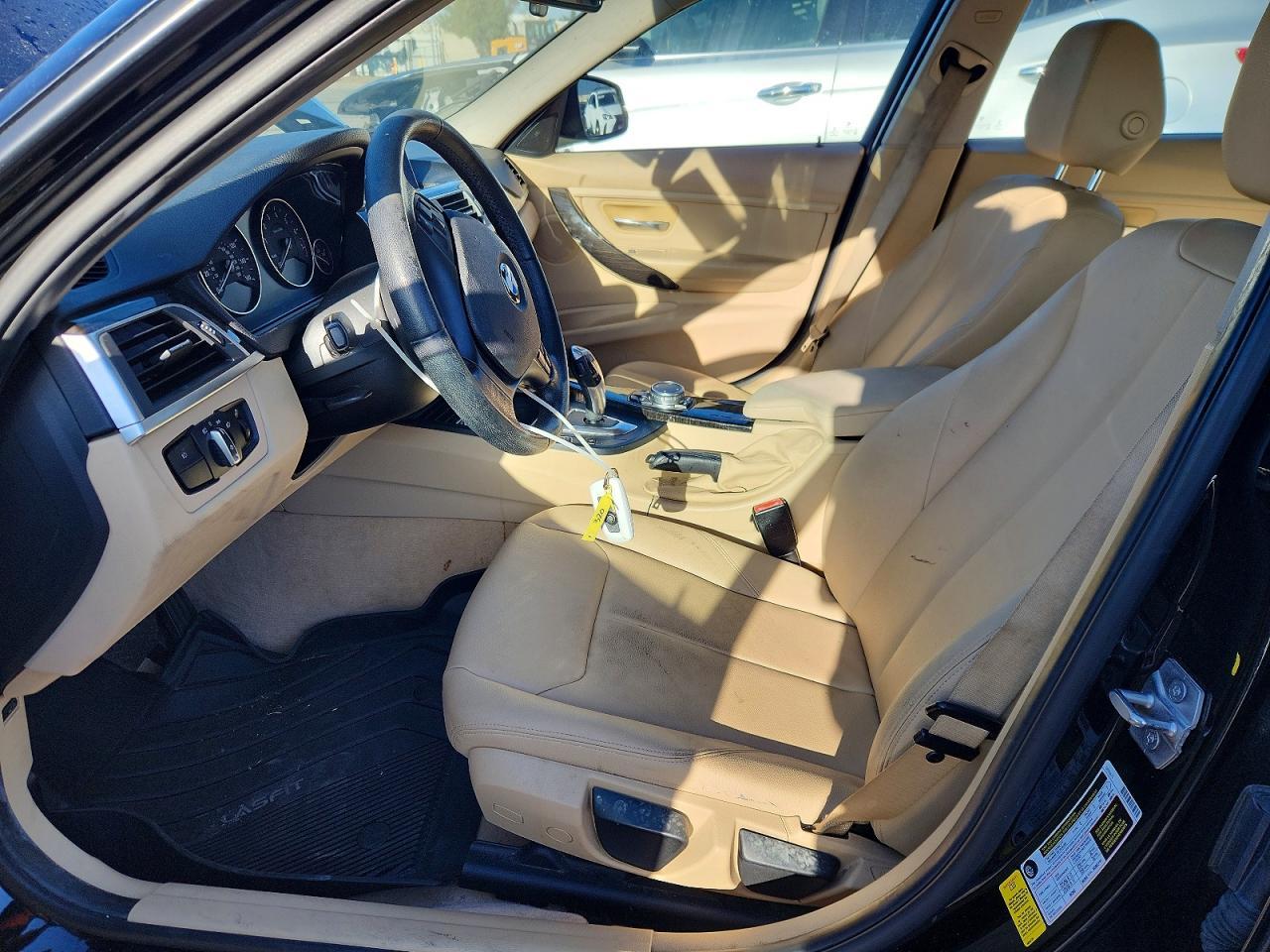 2016 BMW 320 I - Фото 7