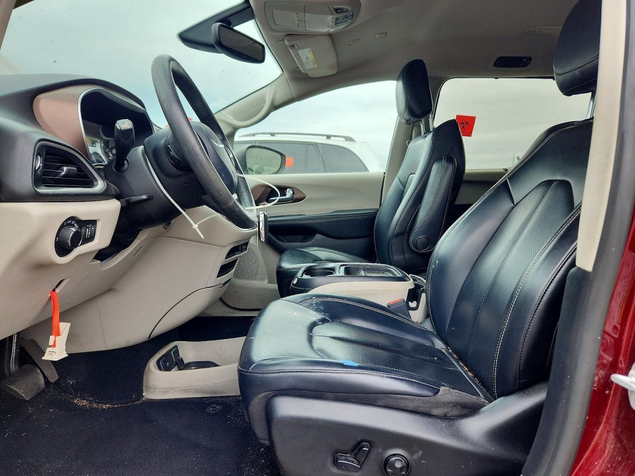 2020 Chrysler Voyager Lxi - Фото 7