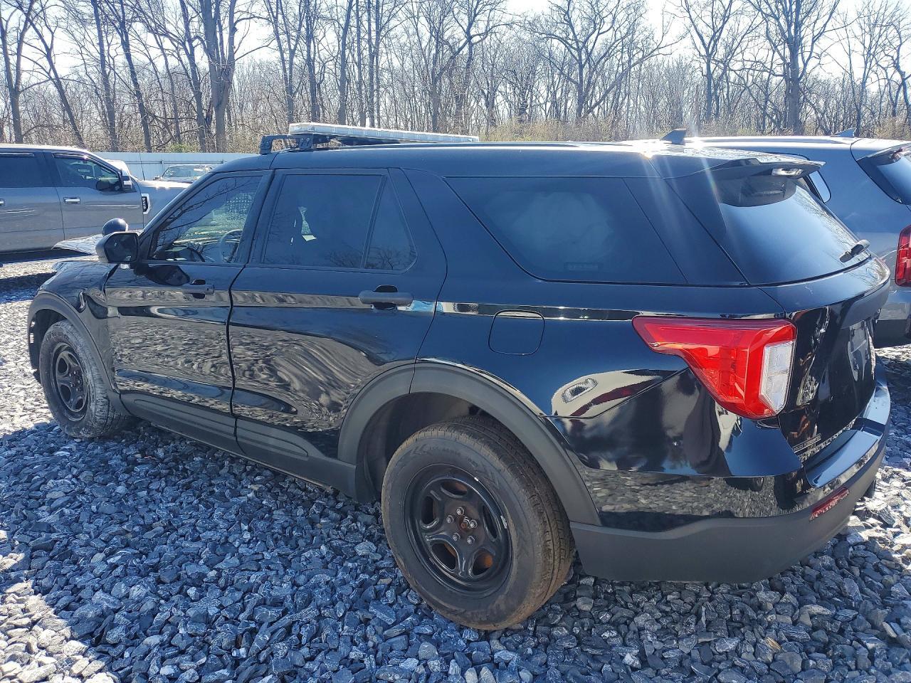 2022 Ford Explorer Police Interceptor - Image 2
