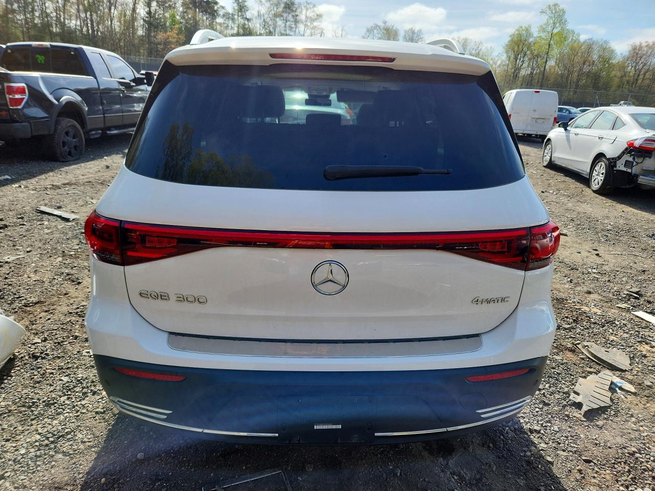 2023 Mercedes-Benz Eqb 300 4Matic - Image 6