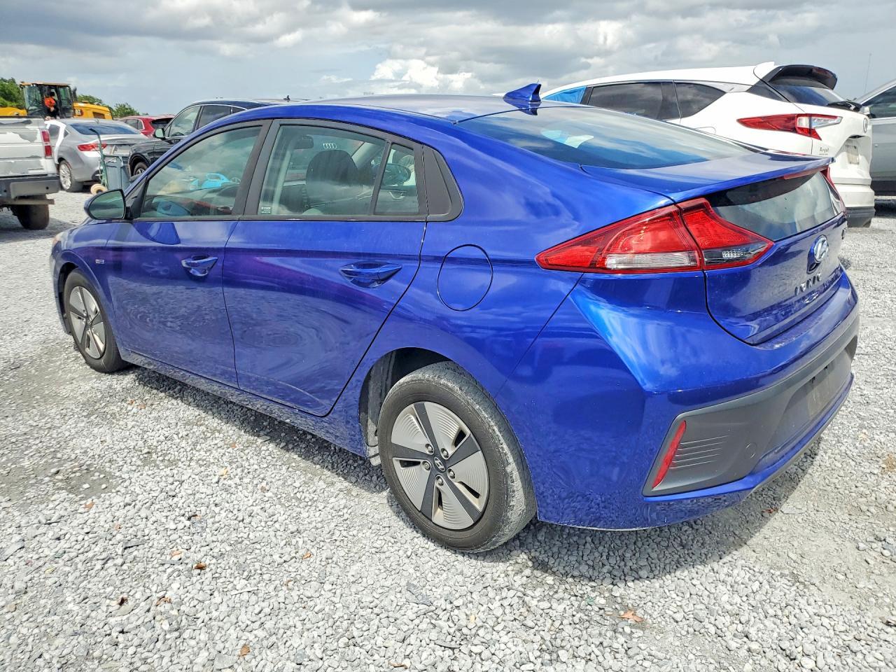 2020 Hyundai Ioniq Hybrid Blue - Image 2