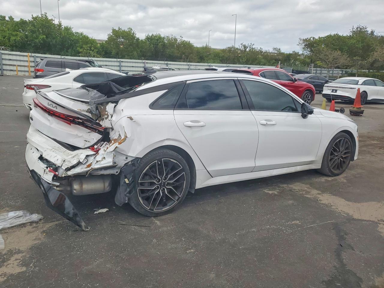 2024 Kia K5 Gt - Фото 3