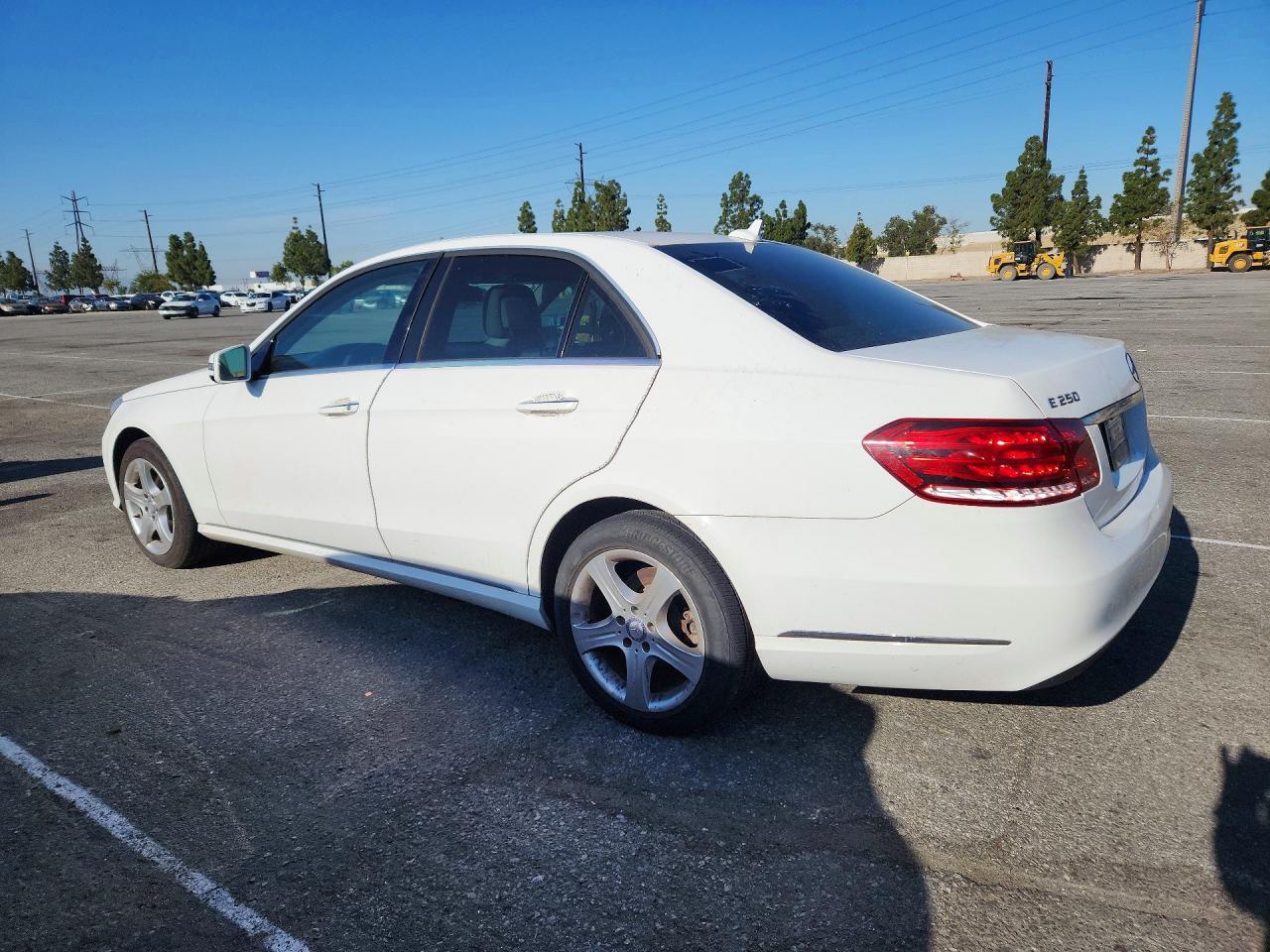 2015 Mercedes-Benz E 250 Bluetec - Фото 2