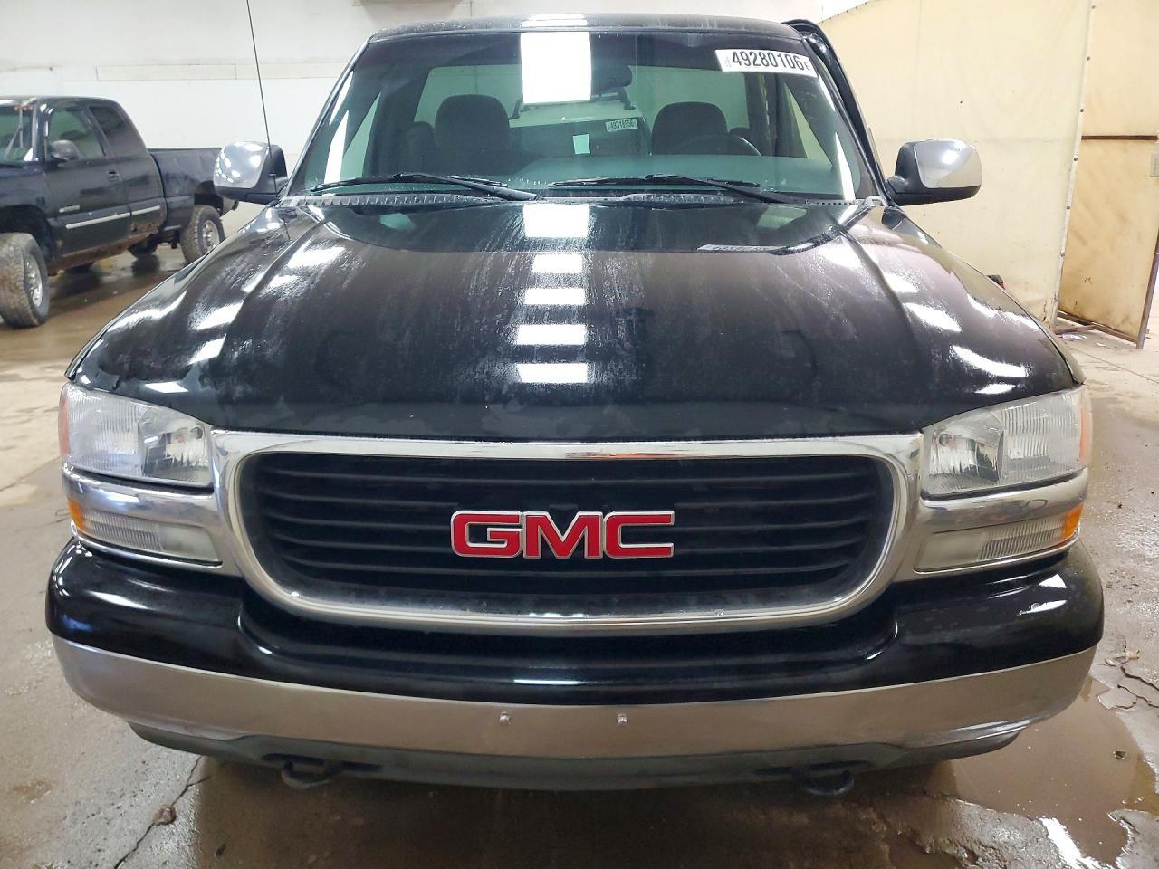 2002 GMC New Sierra K1500 - Image 5