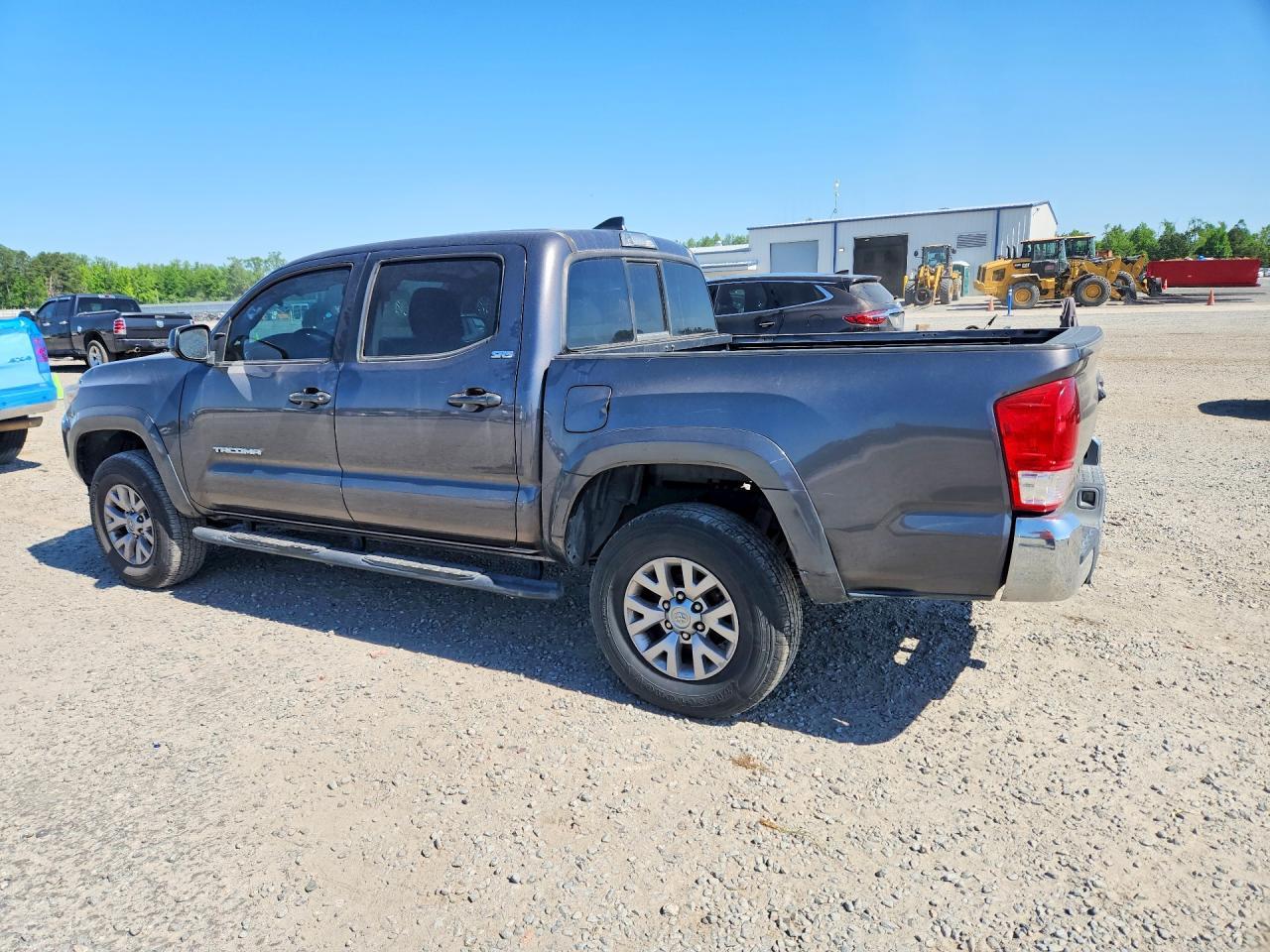 2017 Toyota Tacoma Sr5 V6 - Фото 2