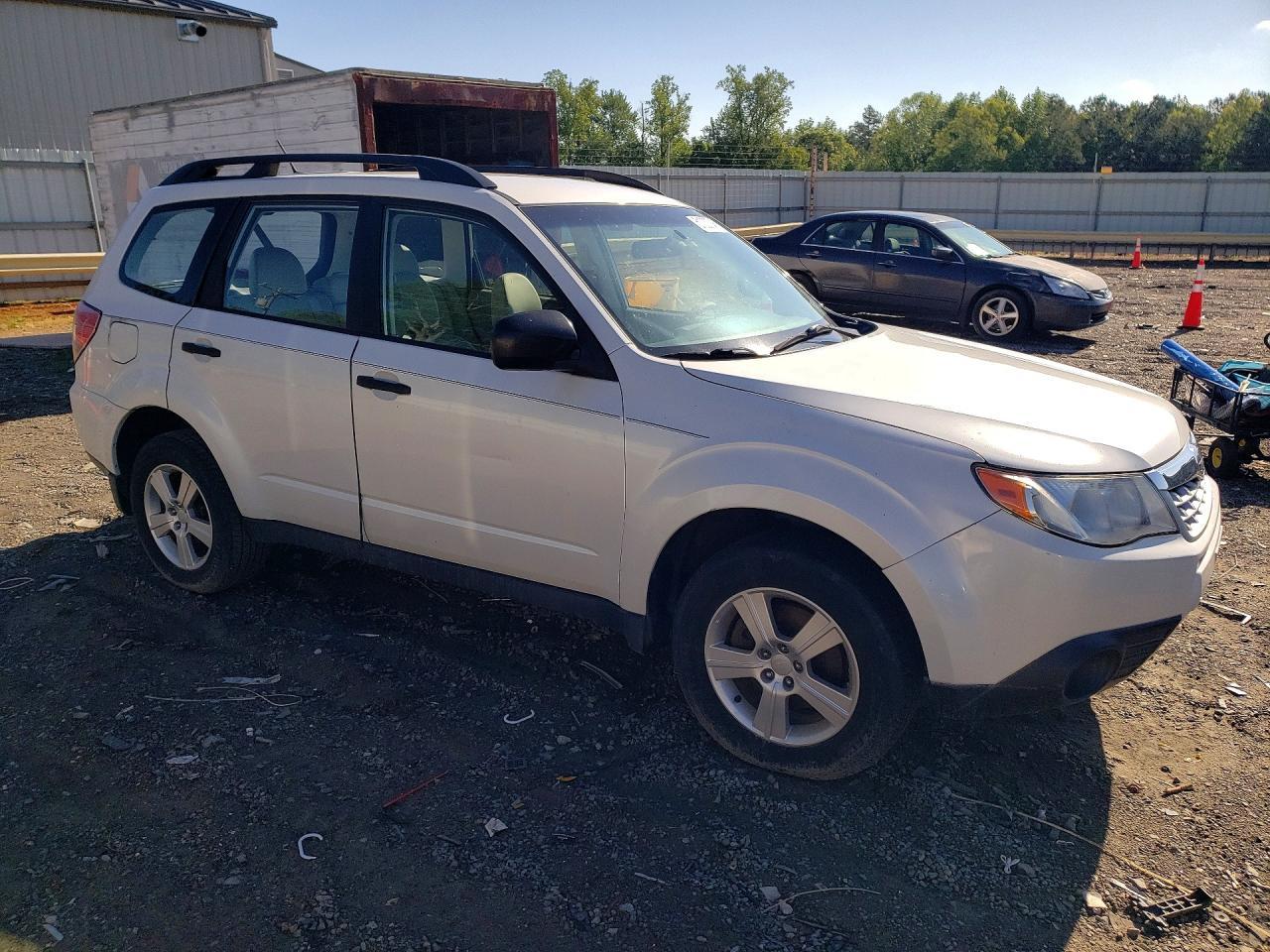 2013 Subaru Forester 2.5X - Фото 4