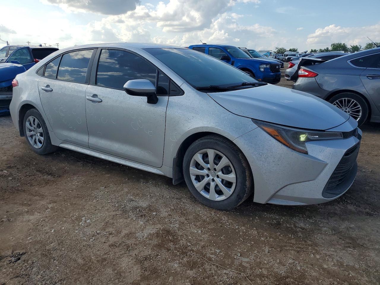 2024 Toyota Corolla Le - Фото 4