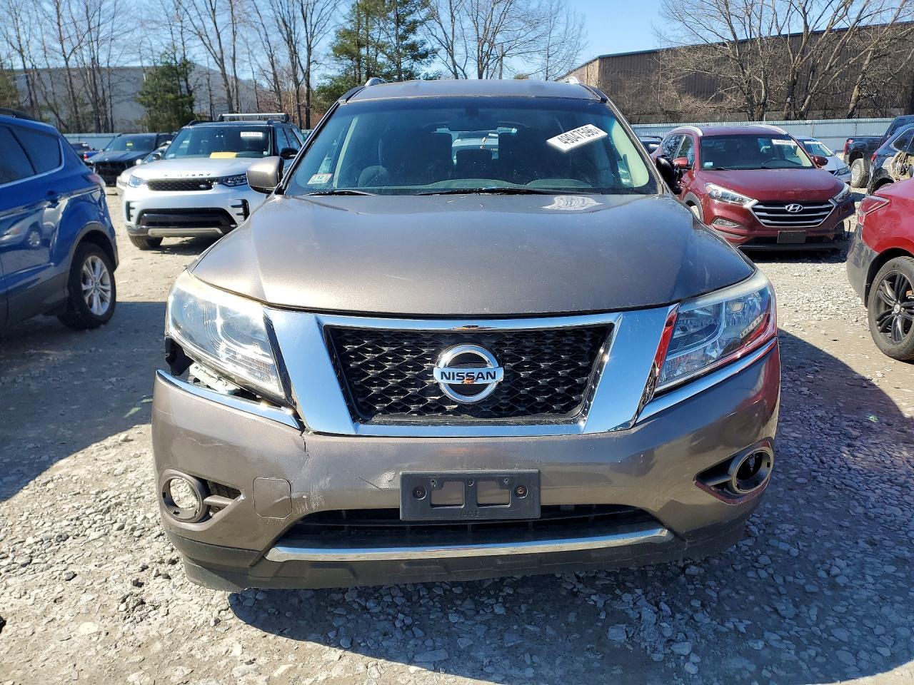 2013 Nissan Pathfinder S - Image 5