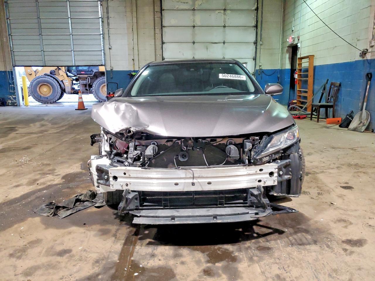 2020 Toyota Camry Hybrid Se - Image 5