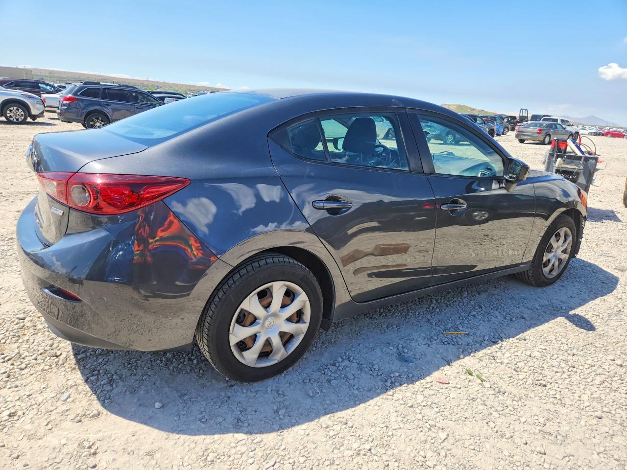 2016 Mazda 3 Sport - Image 3