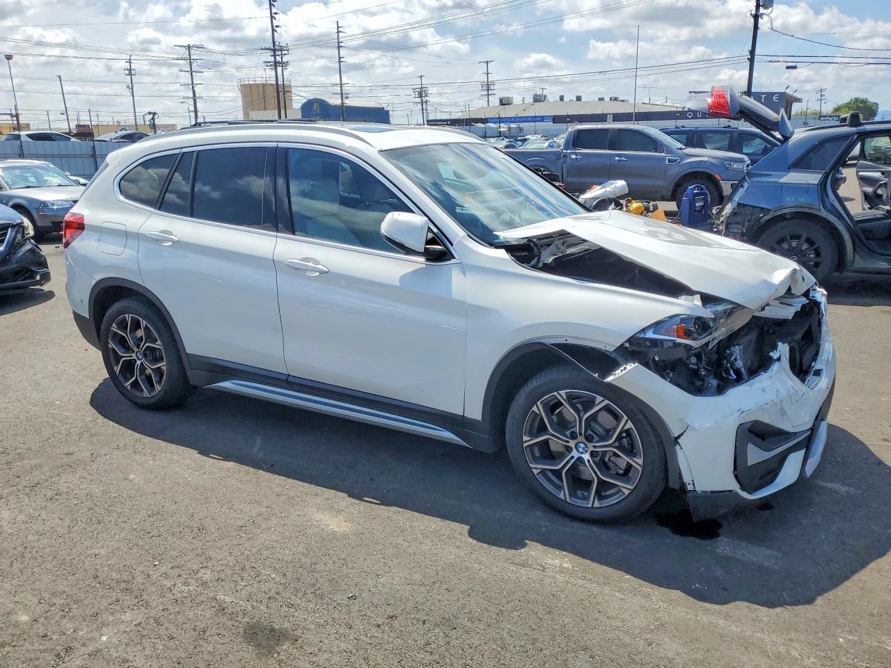 2021 BMW X1 Sdrive28I - Фото 4