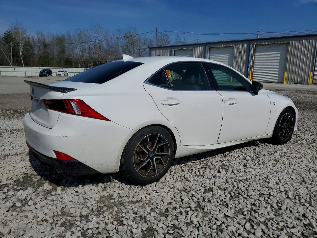 2016 Lexus Is 300 - Фото 3