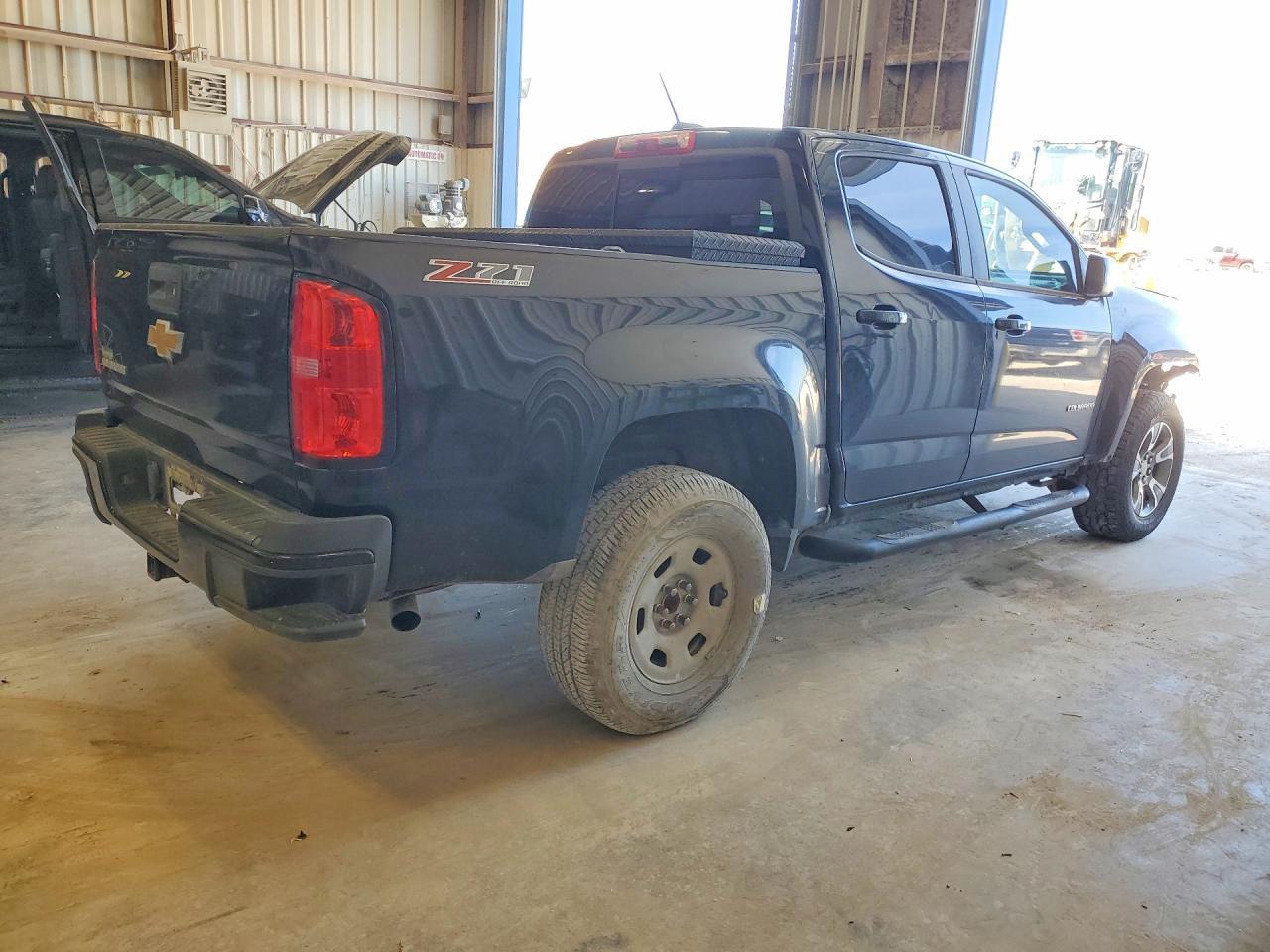 2016 Chevrolet Colorado Z71 - Фото 3