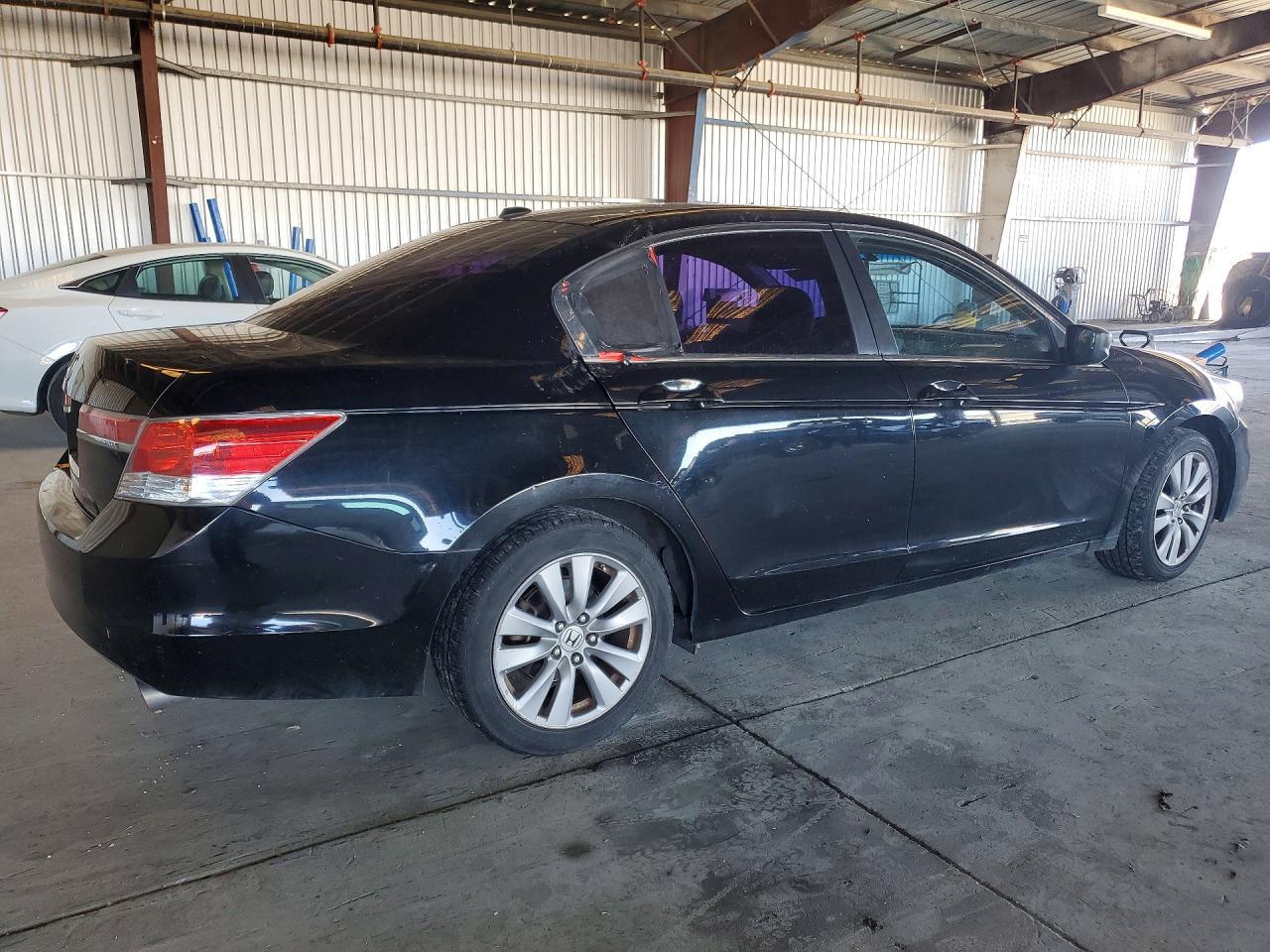 2011 Honda Accord Exl - Image 3