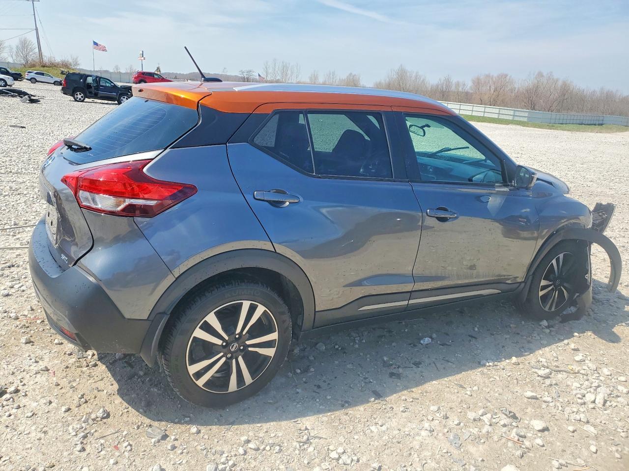 2019 Nissan Kicks S - Image 3