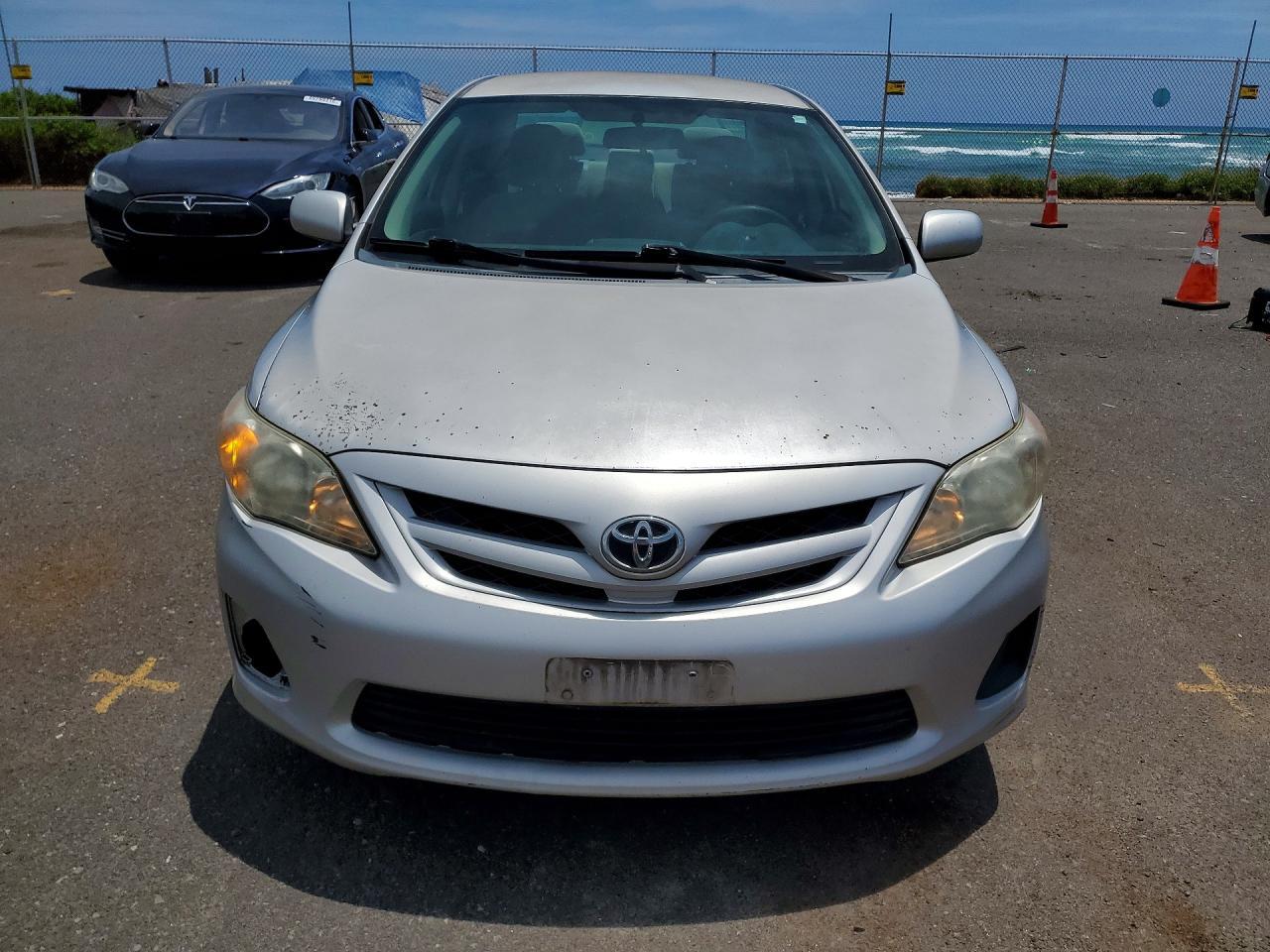 2011 Toyota Corolla Base - Фото 5