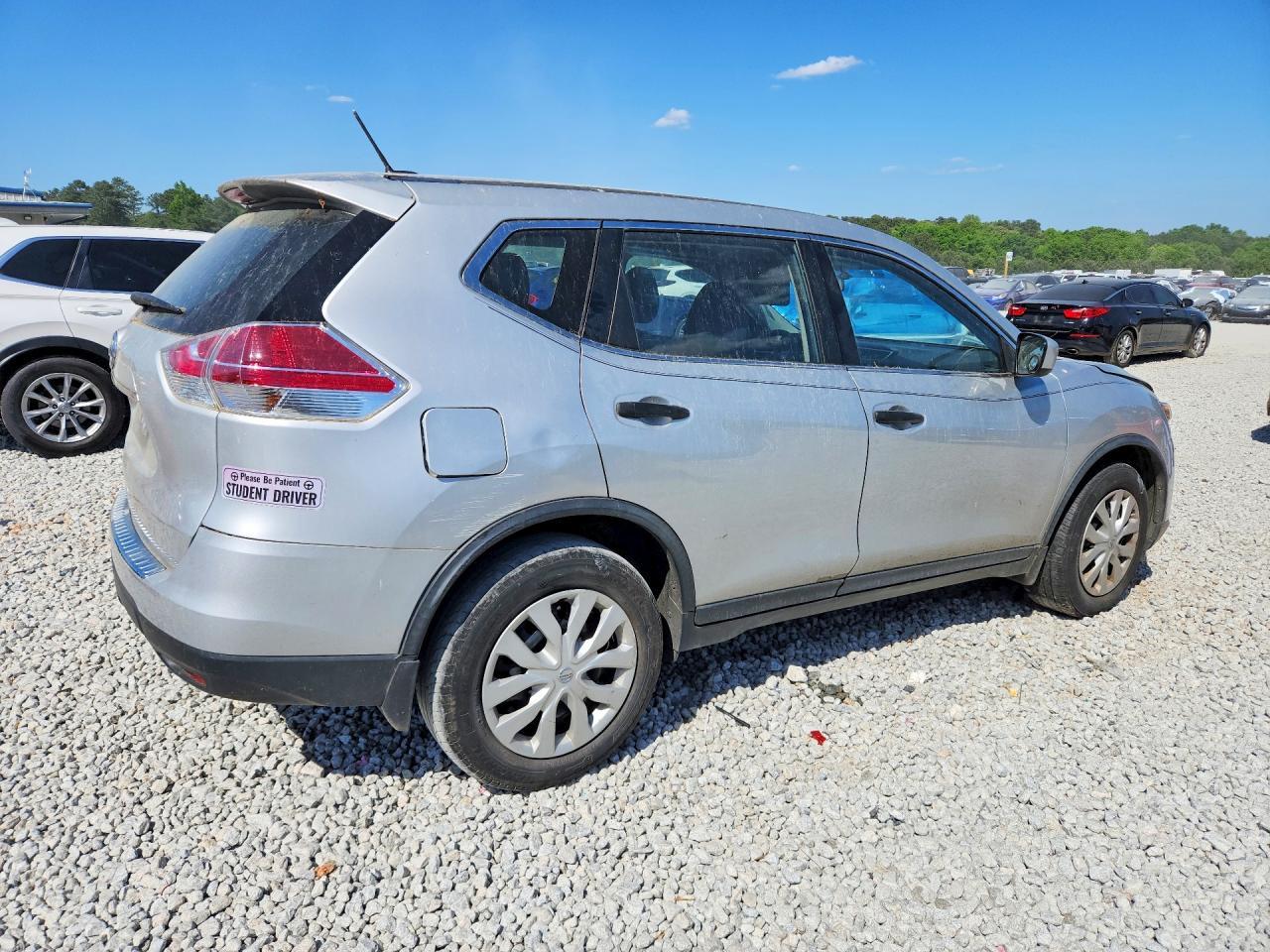 2016 Nissan Rogue S - Image 3